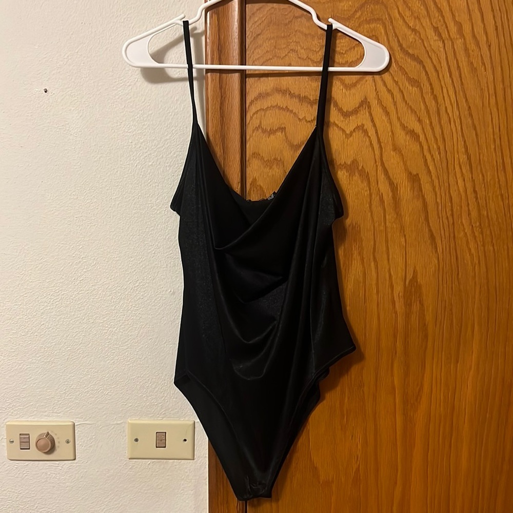 Boohoo body suit size 16